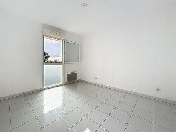 Appartement T2 Dernier étage avec Garage