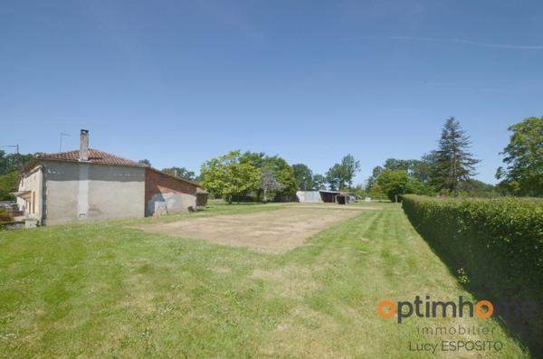 🏡 Projet de rénovation avec 2 595 m² de terrain au cœur de la campagne charentaise – Alloue 🌳