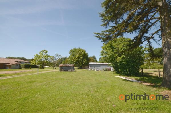 🏡 Projet de rénovation avec 2 595 m² de terrain au cœur de la campagne charentaise – Alloue 🌳