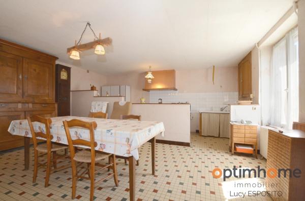 🏡 Projet de rénovation avec 2 595 m² de terrain au cœur de la campagne charentaise – Alloue 🌳
