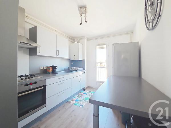 Appartement F4 à vendre  4 pièces - 73,60 m 2   SETE  - 34