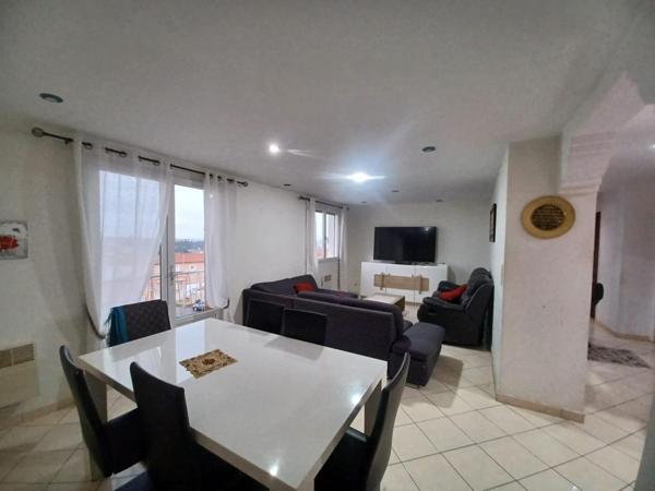 Un appartement T3 66M2