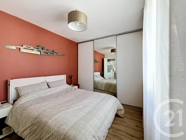 Maison à vendre  5 pièces - 99,19 m 2   MEZE  - 34