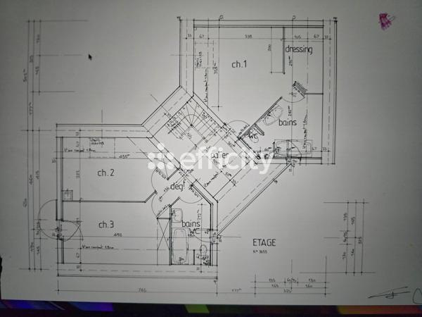 Maison 6 pièces - 130 m² Exclusivité efficity