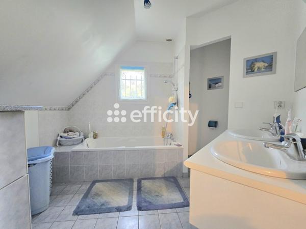 Maison 6 pièces - 130 m² Exclusivité efficity