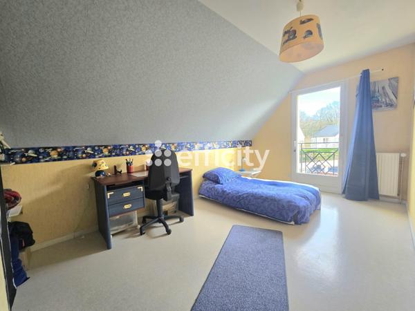 Maison 6 pièces - 130 m² Exclusivité efficity