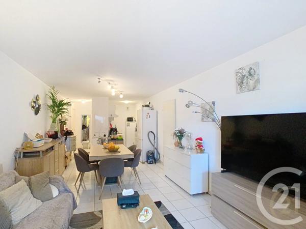 Appartement F3 à vendre  3 pièces - 72,70 m 2   PERPIGNAN  - 66