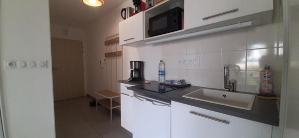 Appartement rez-de-jardin proche centre et plages