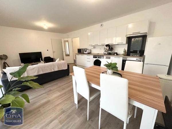 Appartement à louer 2 pièces 51.1m²