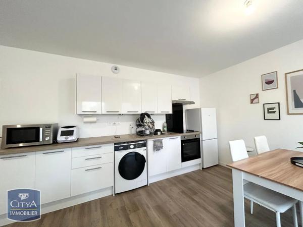 Appartement à louer 2 pièces 51.1m²