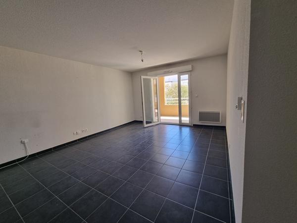 Bel appartement T3 de 63m² dans résidence sécurisée sur les Quais