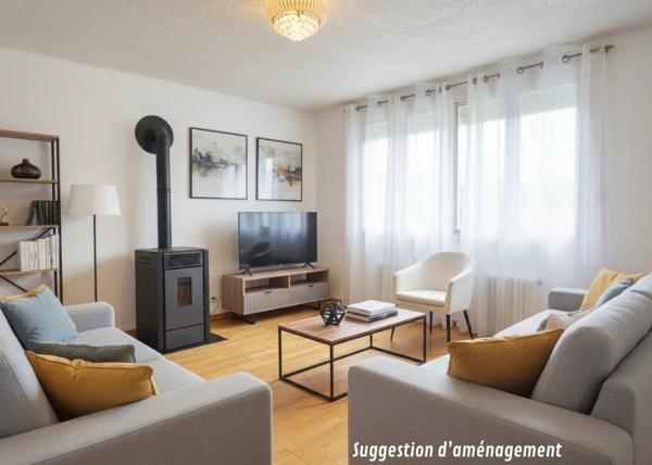 PROCHE GARE ET COMMERCES