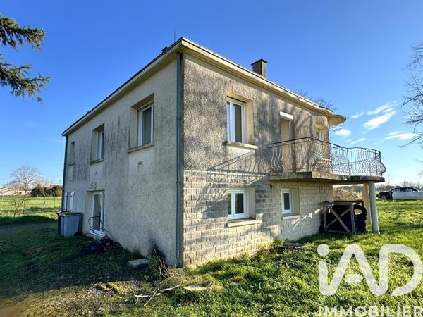 Maison à vendre 4 pièces 105 m² Fontenay-le-Comte