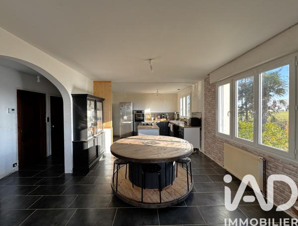 Maison à vendre 4 pièces 105 m² Fontenay-le-Comte