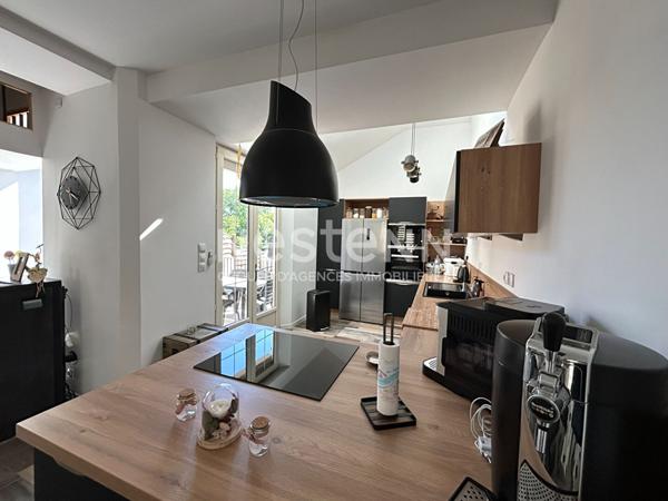 Maison renovee avec 4 chambres au coeur de Cerans Foulletourte !