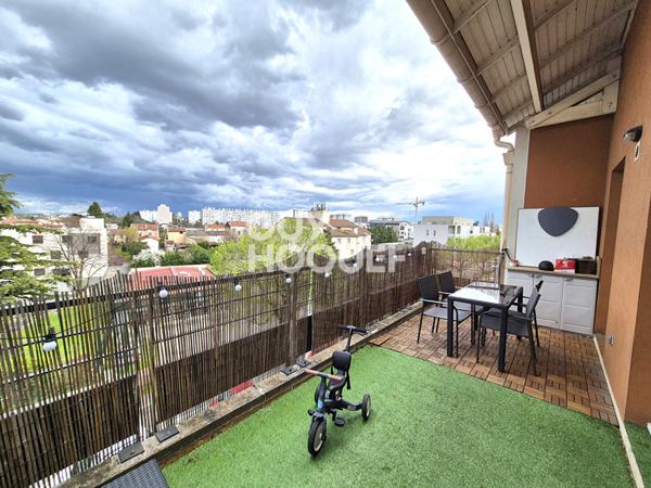 Appartement Oullins Pierre Benite T3 64 m2 Terrasse 17m²