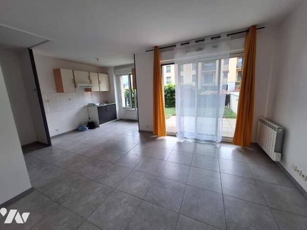 APPARTEMENT et BOX FERME