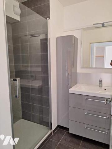 APPARTEMENT et BOX FERME