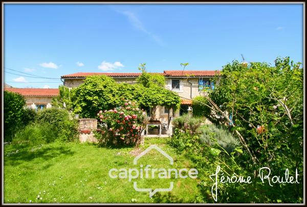 Maison en pierre à vendre 6 pièces Champigny-En-Rochereau (86) Terrain 2 800 m² avec dépendances