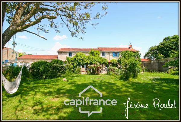 Maison en pierre à vendre 6 pièces Champigny-En-Rochereau (86) Terrain 2 800 m² avec dépendances