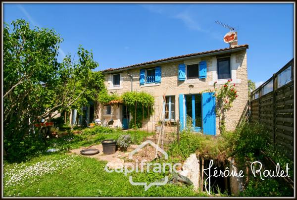 Maison en pierre à vendre 6 pièces Champigny-En-Rochereau (86) Terrain 2 800 m² avec dépendances