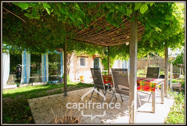 Maison en pierre à vendre 6 pièces Champigny-En-Rochereau (86) Terrain 2 800 m² avec dépendances