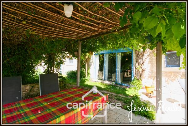 Maison en pierre à vendre 6 pièces Champigny-En-Rochereau (86) Terrain 2 800 m² avec dépendances