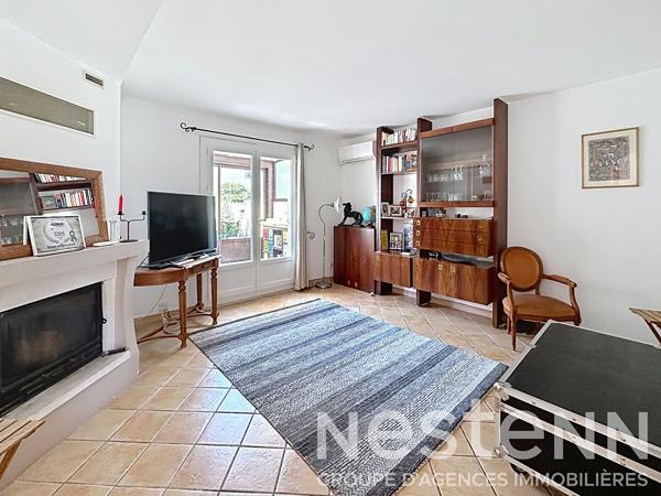 Maison à vendre à Saint-Rémy-de-Provence avec jardin, piscine, garage et vue sur les champs