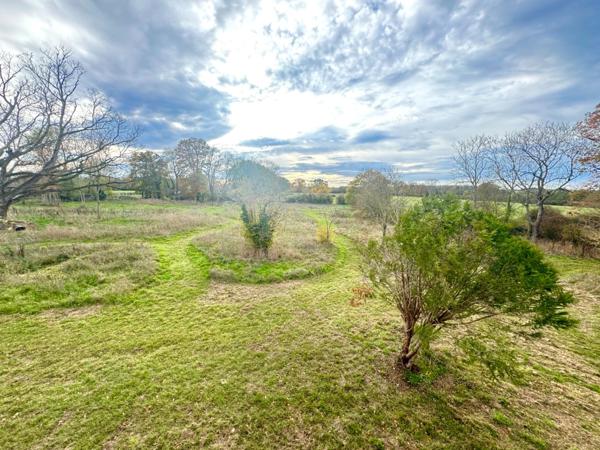 Dpt Eure (27), à vendre BOURTH CORPS DE FERME - Terrain de 15 200,00 m² -