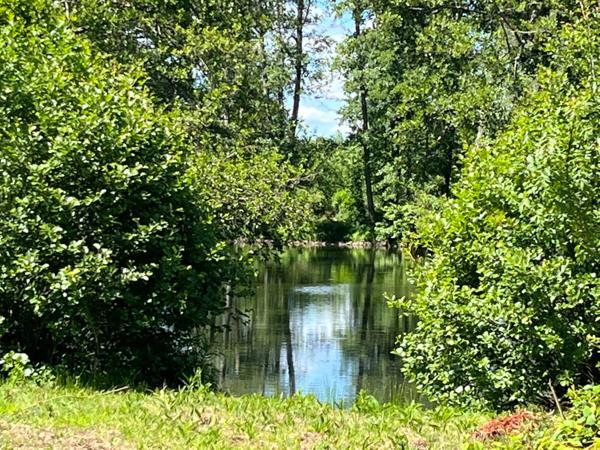 Dpt Eure (27), à vendre BOURTH CORPS DE FERME - Terrain de 15 200,00 m² -