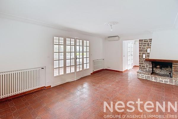A VENDRE DRAGUIGNAN - Maison 2 LOGEMENTS - 264 m²  sur 968 m² de terrain