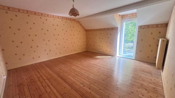 Maison à Renazé avec jardin, garage et grenier aménageable