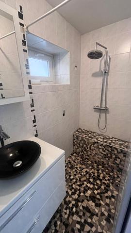 Maison à Renazé avec jardin, garage et grenier aménageable