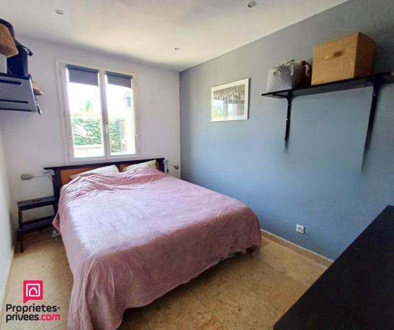 Maison de plain pied avec piscine et appartement indépendant proche toutes commodités