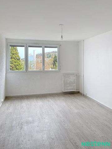 A Louer - Appartement T3 lumineux - APL Obligatoire - Non Meublé