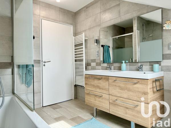 Maison à vendre 8 pièces 202 m² Beauvais