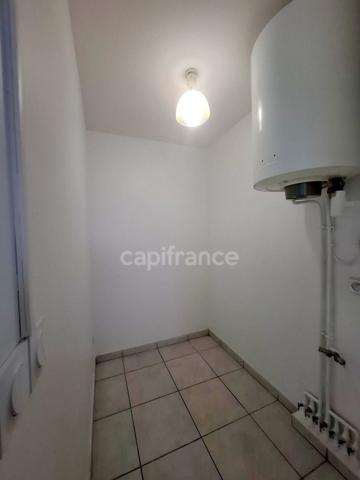 A Louer - Appartement de type 4 - Terrasse - Box - Parking - Vue mer - SCHOELCHER - Plateau Fofo