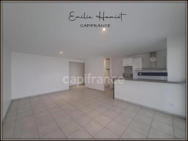 A Louer - Appartement de type 4 - Terrasse - Box - Parking - Vue mer - SCHOELCHER - Plateau Fofo
