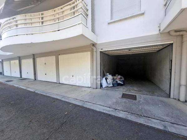 A Louer - Appartement de type 4 - Terrasse - Box - Parking - Vue mer - SCHOELCHER - Plateau Fofo