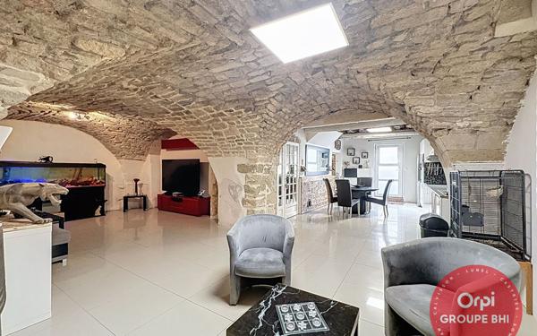 Maison à vendre    5 pièces •  Aimargues