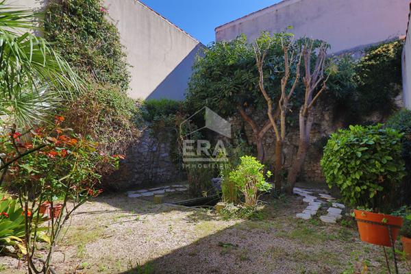 A vendre  13010 maison individuelle garage double jardin lumineux calme