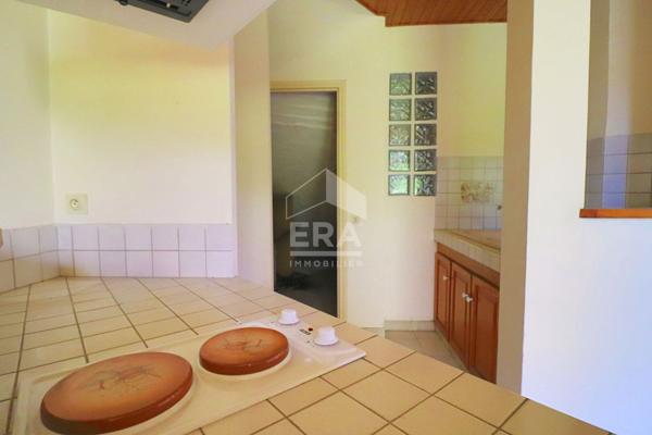 A vendre  13010 maison individuelle garage double jardin lumineux calme