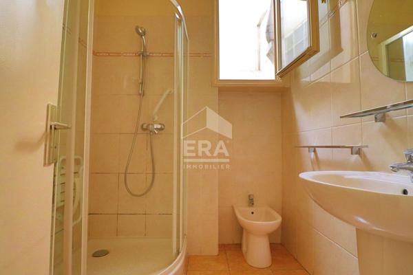 A vendre  13010 maison individuelle garage double jardin lumineux calme