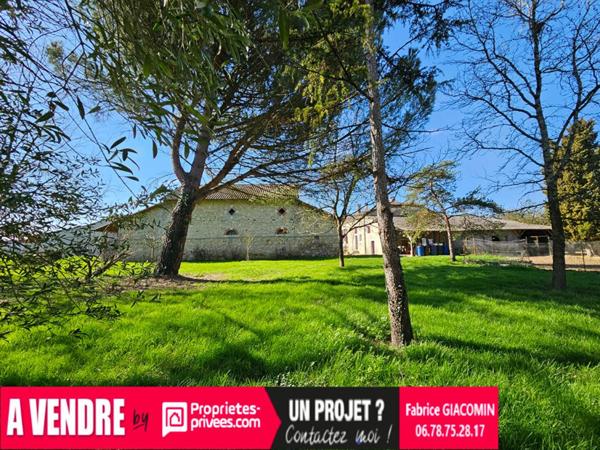 ASTAFFORT (47220) - Ancien domaine agricole à vendre