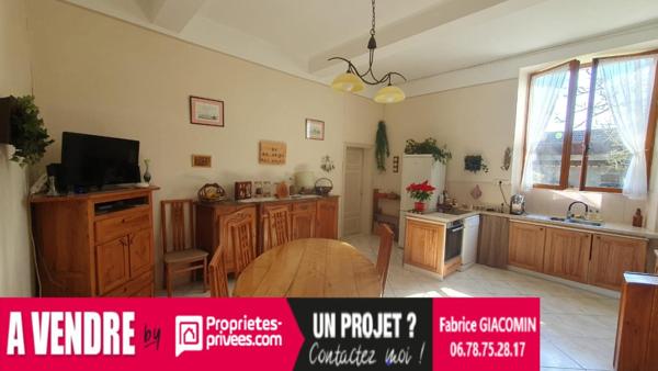 ASTAFFORT (47220) - Ancien domaine agricole à vendre