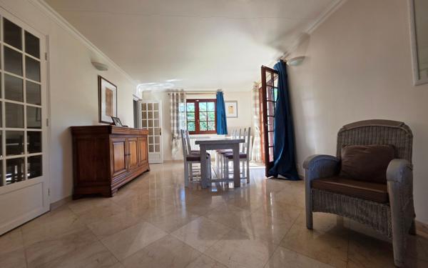 Maison à vendre    6 pièces • 127 m2 Champs-sur-Marne