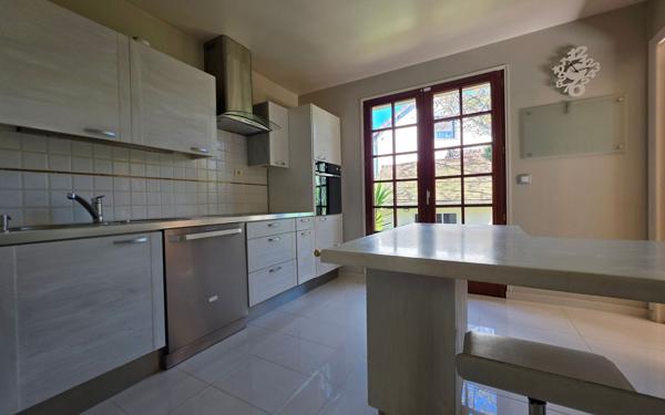 Maison à vendre    6 pièces • 127 m2 Champs-sur-Marne