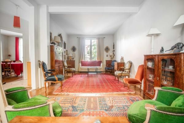 Charme et beaux volumes, proche des commodités