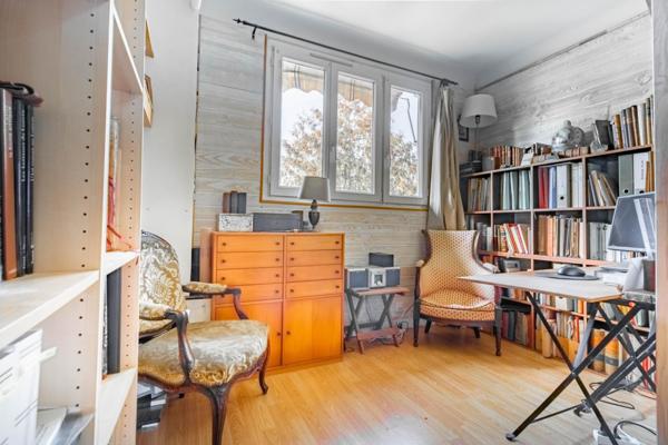 Charme et beaux volumes, proche des commodités