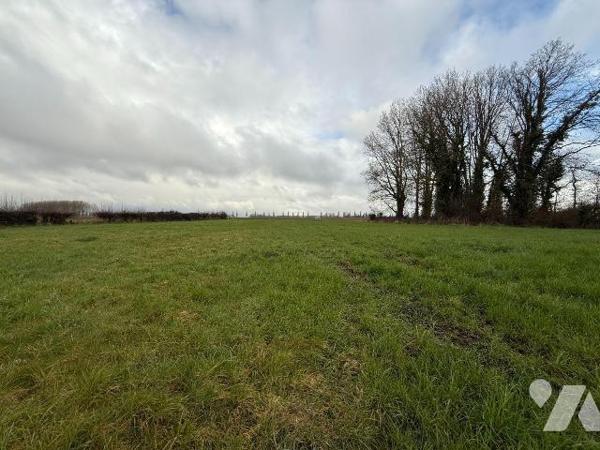 Terrain à vendre à AIRE SUR LA LYS dans le Pas de Calais (62), 

Dans le hameau Saint Quentin...